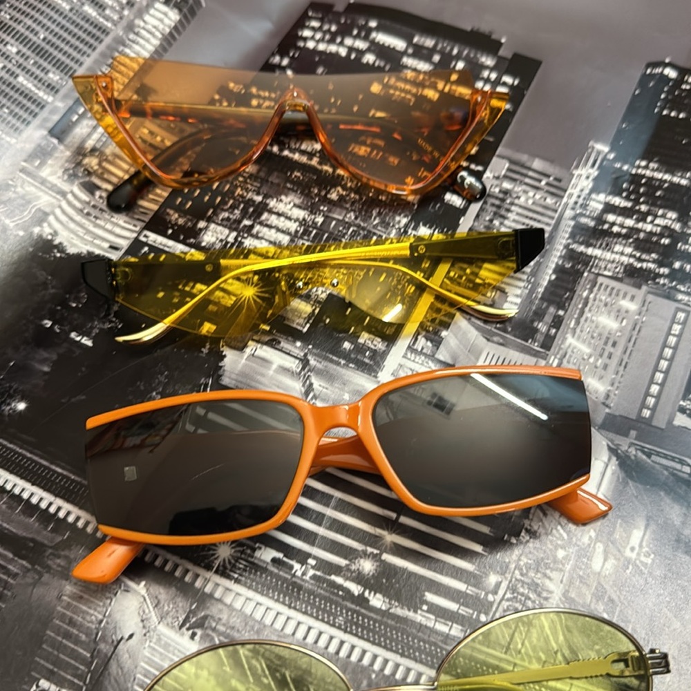 Sunglasses Bundle - image 3